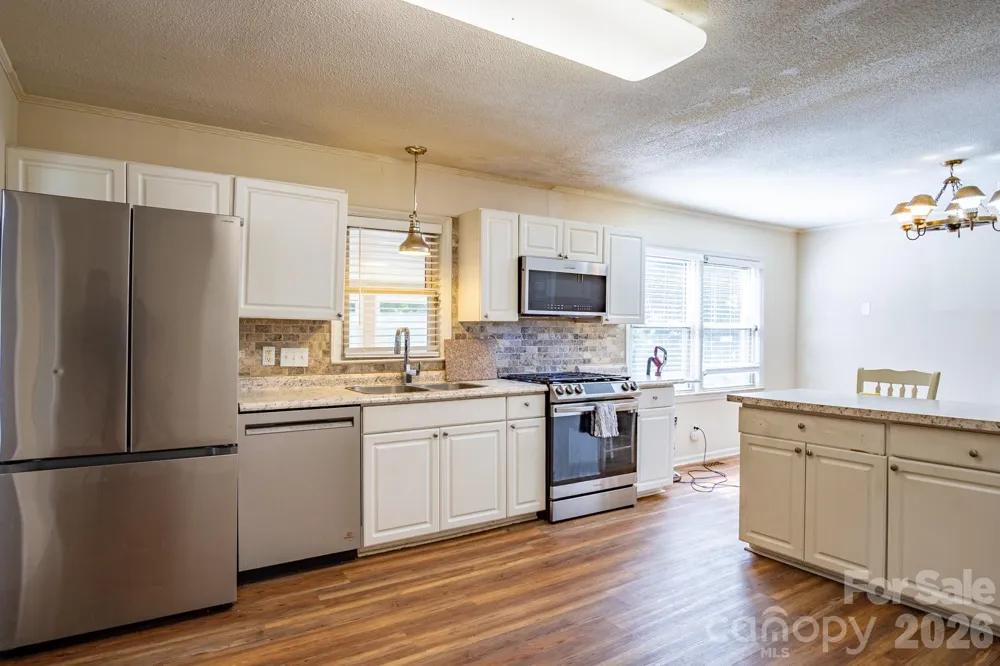 1708 Belmar Drive Gastonia, NC 28052