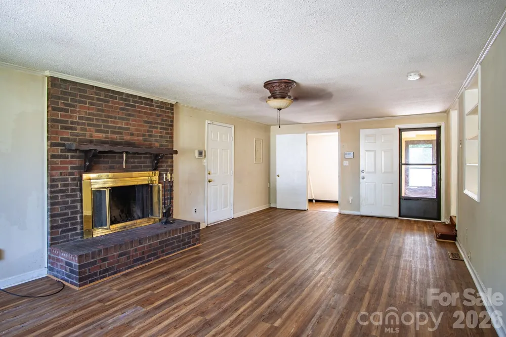 1708 Belmar Drive Gastonia, NC 28052