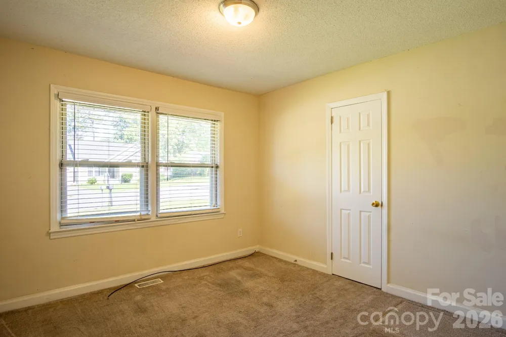 1708 Belmar Drive Gastonia, NC 28052
