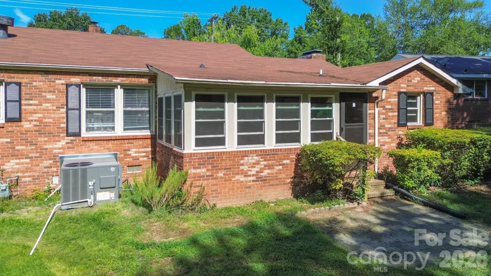 1708 Belmar Drive Gastonia, NC 28052