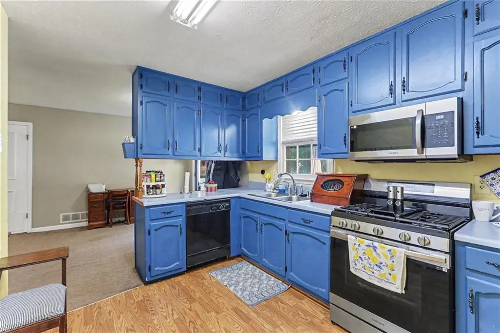 150 Aspen Lake Drive E Newnan, GA 30263