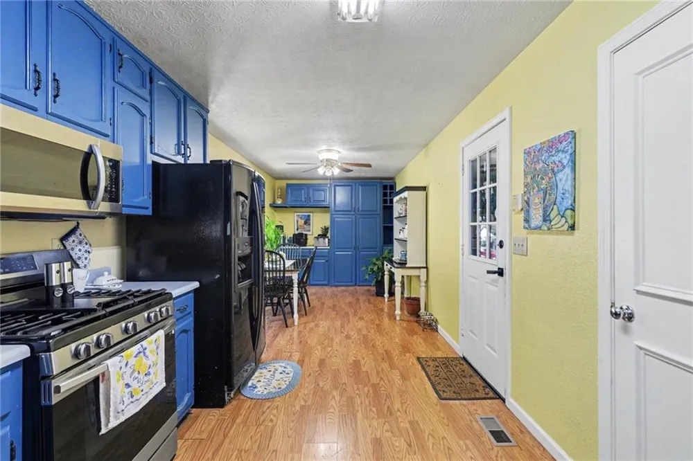 150 Aspen Lake Drive E Newnan, GA 30263