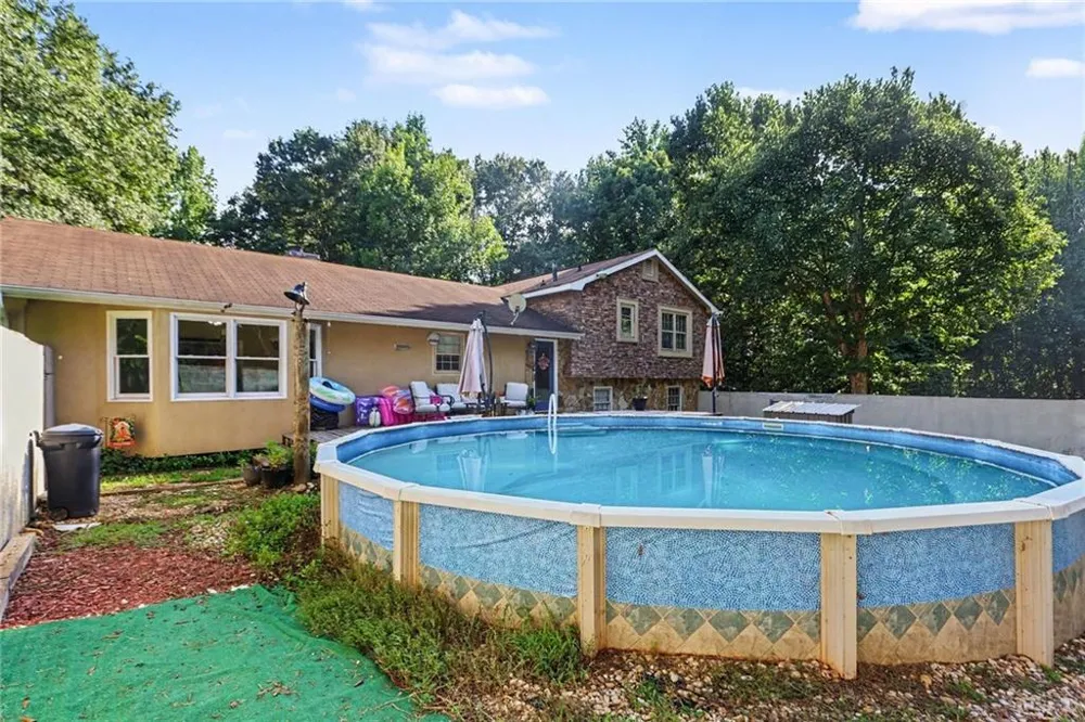150 Aspen Lake Drive E Newnan, GA 30263
