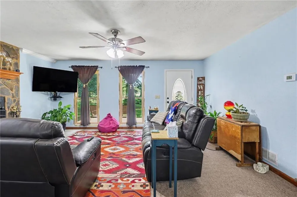 150 Aspen Lake Drive E Newnan, GA 30263