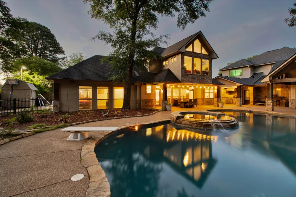 3815 Holly Ridge Drive Longview, TX 75605