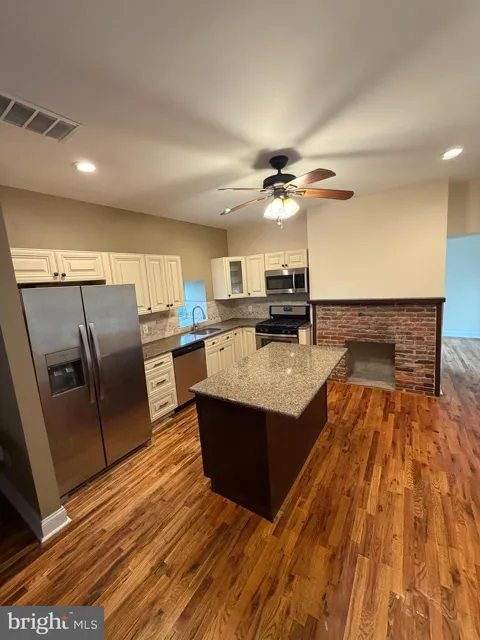 10 WOODMONT ROAD