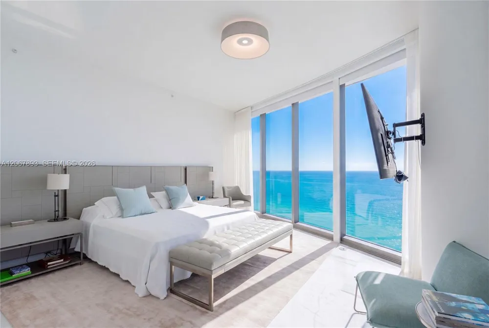 15701 Collins Ave #3005 Sunny Isles Beach, FL 33160