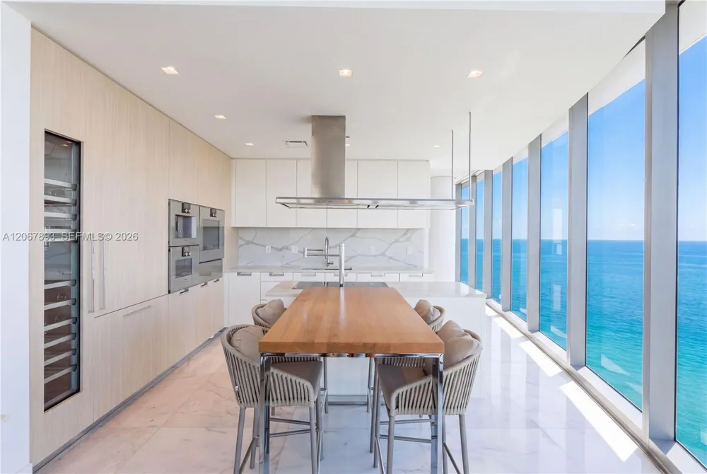 15701 Collins Ave #3005 Sunny Isles Beach, FL 33160