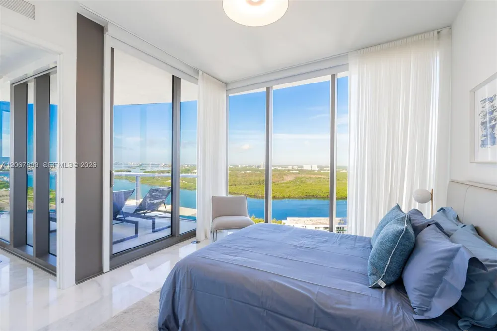 15701 Collins Ave #3005 Sunny Isles Beach, FL 33160