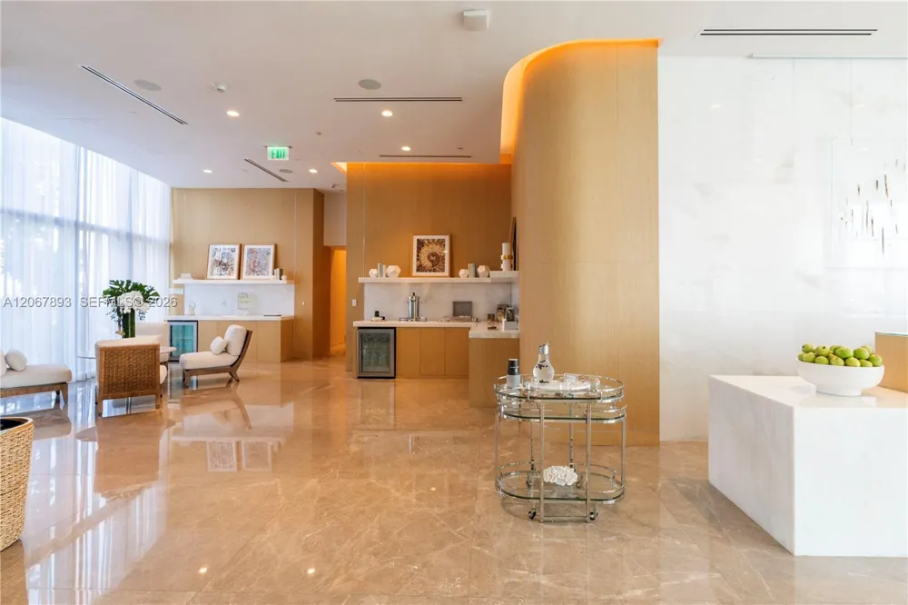 15701 Collins Ave #3005 Sunny Isles Beach, FL 33160