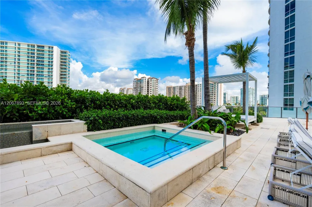 15701 Collins Ave #3005 Sunny Isles Beach, FL 33160
