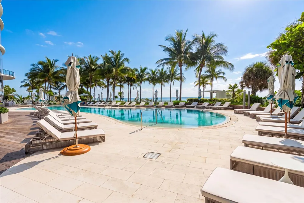 15701 Collins Ave #3005 Sunny Isles Beach, FL 33160