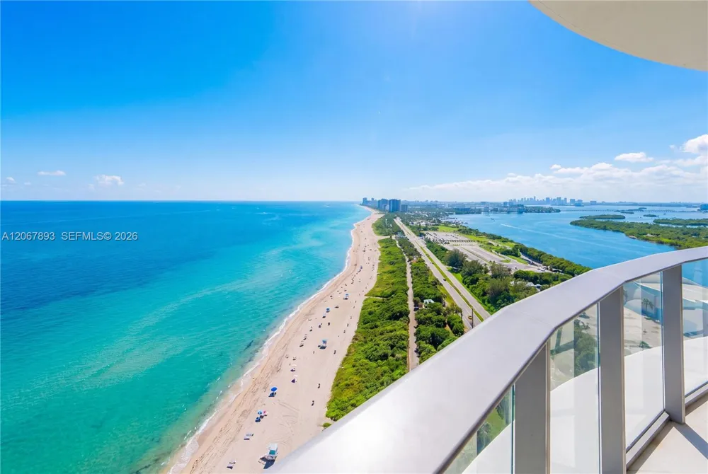 15701 Collins Ave #3005 Sunny Isles Beach, FL 33160