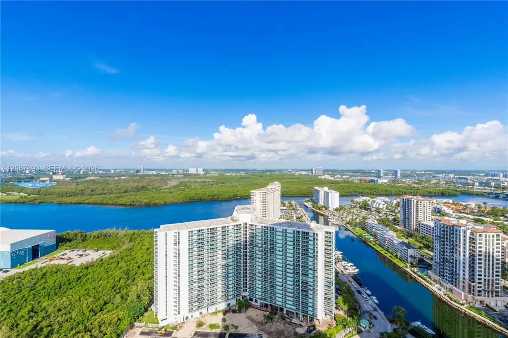 15701 Collins Ave #3005 Sunny Isles Beach, FL 33160