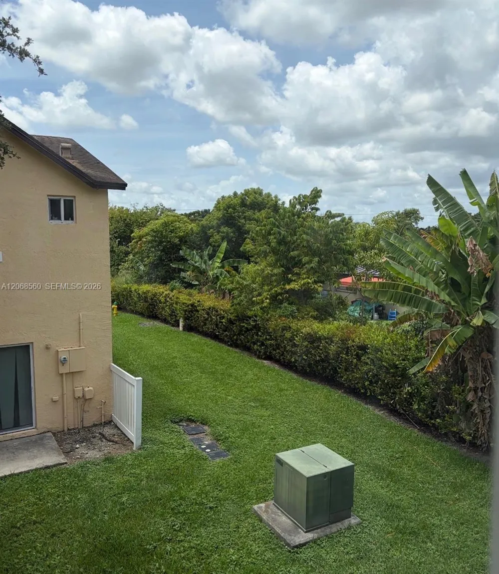 6623 Winfield Blvd #9-4 Margate, FL 33063