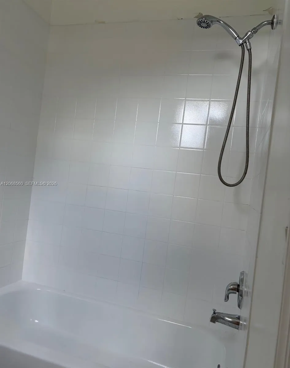 6623 Winfield Blvd #9-4 Margate, FL 33063