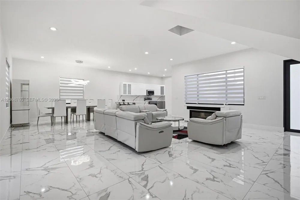 13331 SW 41st St Miami, FL 33175