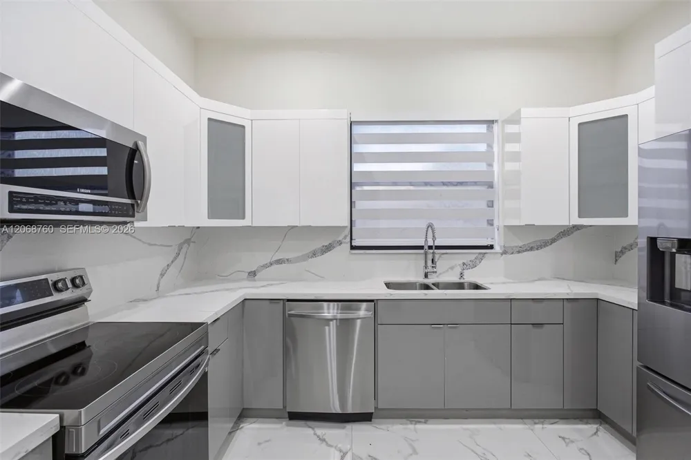 13331 SW 41st St Miami, FL 33175