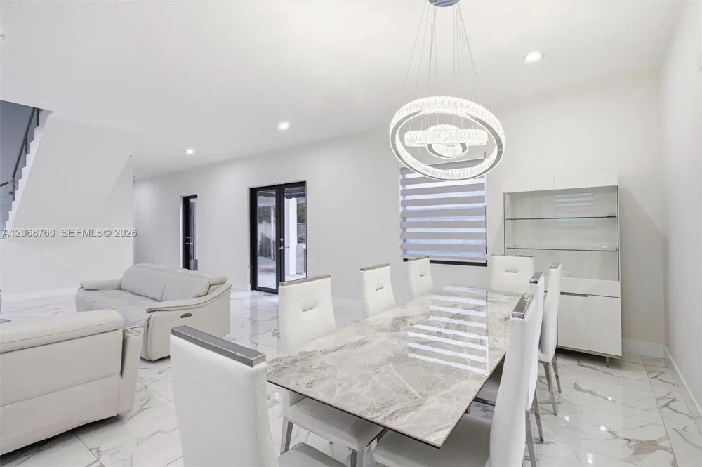 13331 SW 41st St Miami, FL 33175