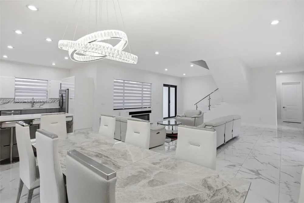 13331 SW 41st St Miami, FL 33175