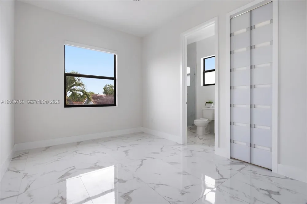 13331 SW 41st St Miami, FL 33175