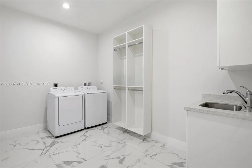 13331 SW 41st St Miami, FL 33175