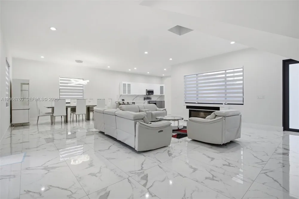 13331 SW 41st St Miami, FL 33175