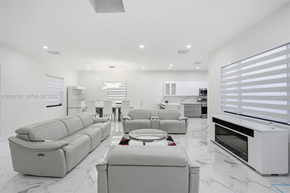 13331 SW 41st St Miami, FL 33175