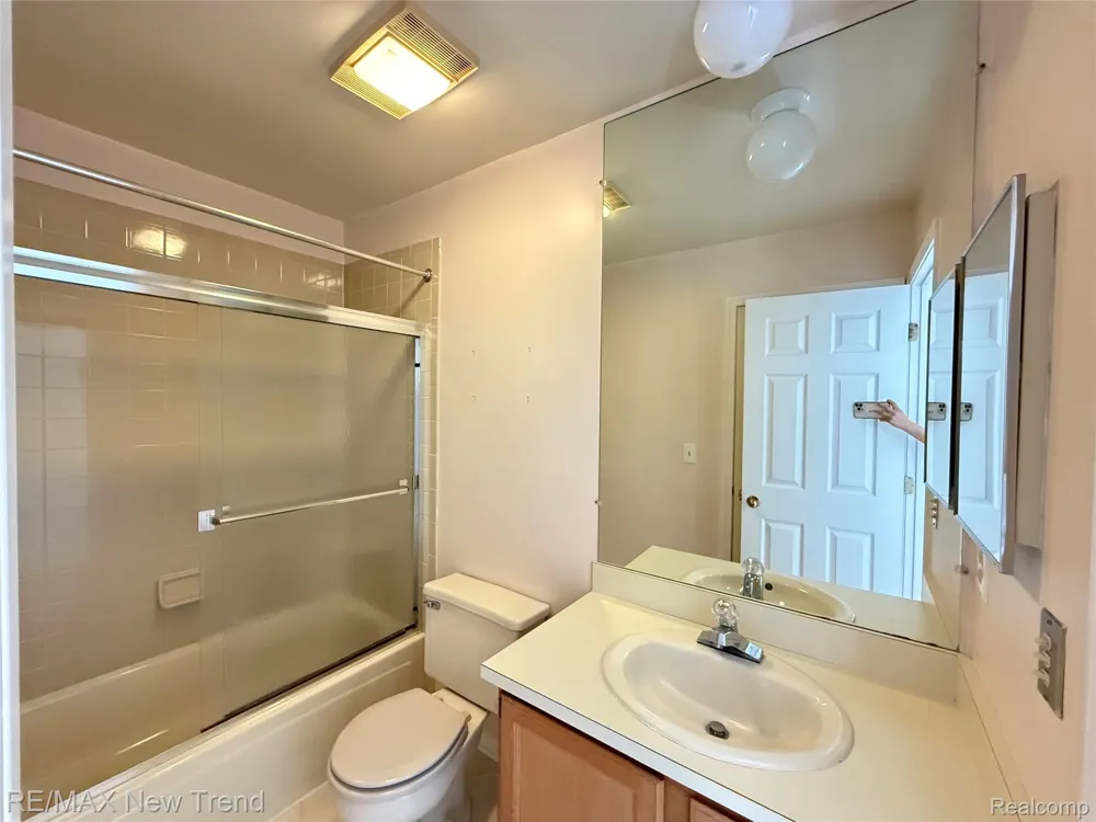 4356 Pine Ridge Court Ann Arbor Charter Township, MI 48105