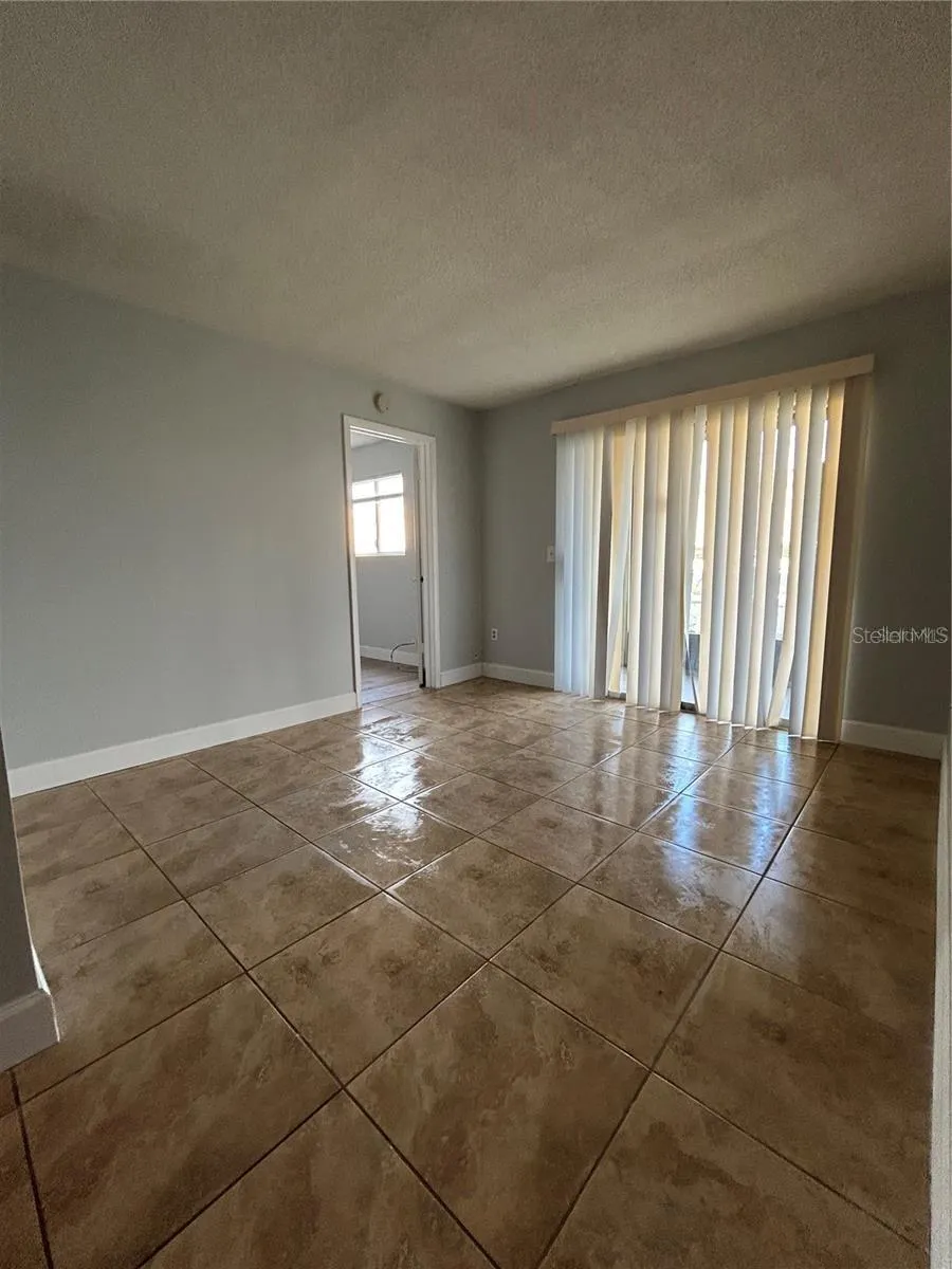 946 LAKE DESTINY ROAD #D Altamonte Springs, FL 32714