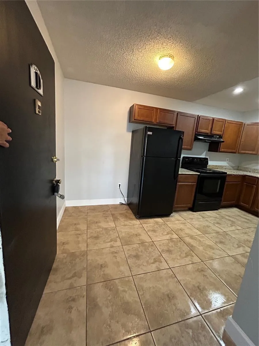 946 LAKE DESTINY ROAD #D Altamonte Springs, FL 32714