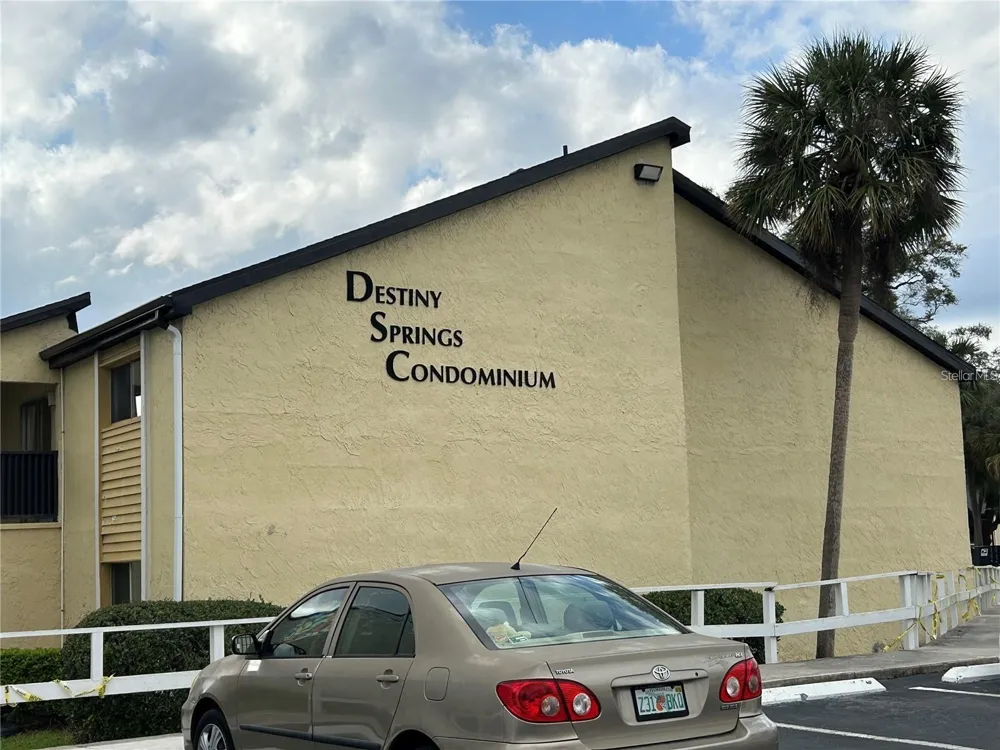 946 LAKE DESTINY ROAD #D Altamonte Springs, FL 32714