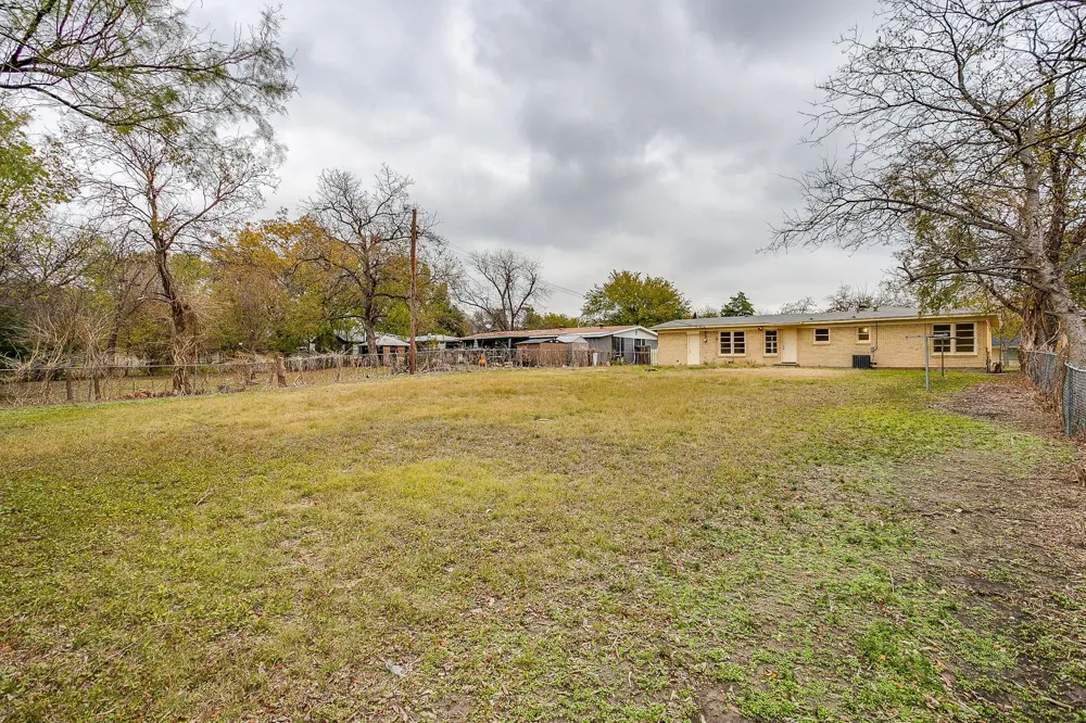 4315 Mackey Drive North Richland Hills, TX 76180