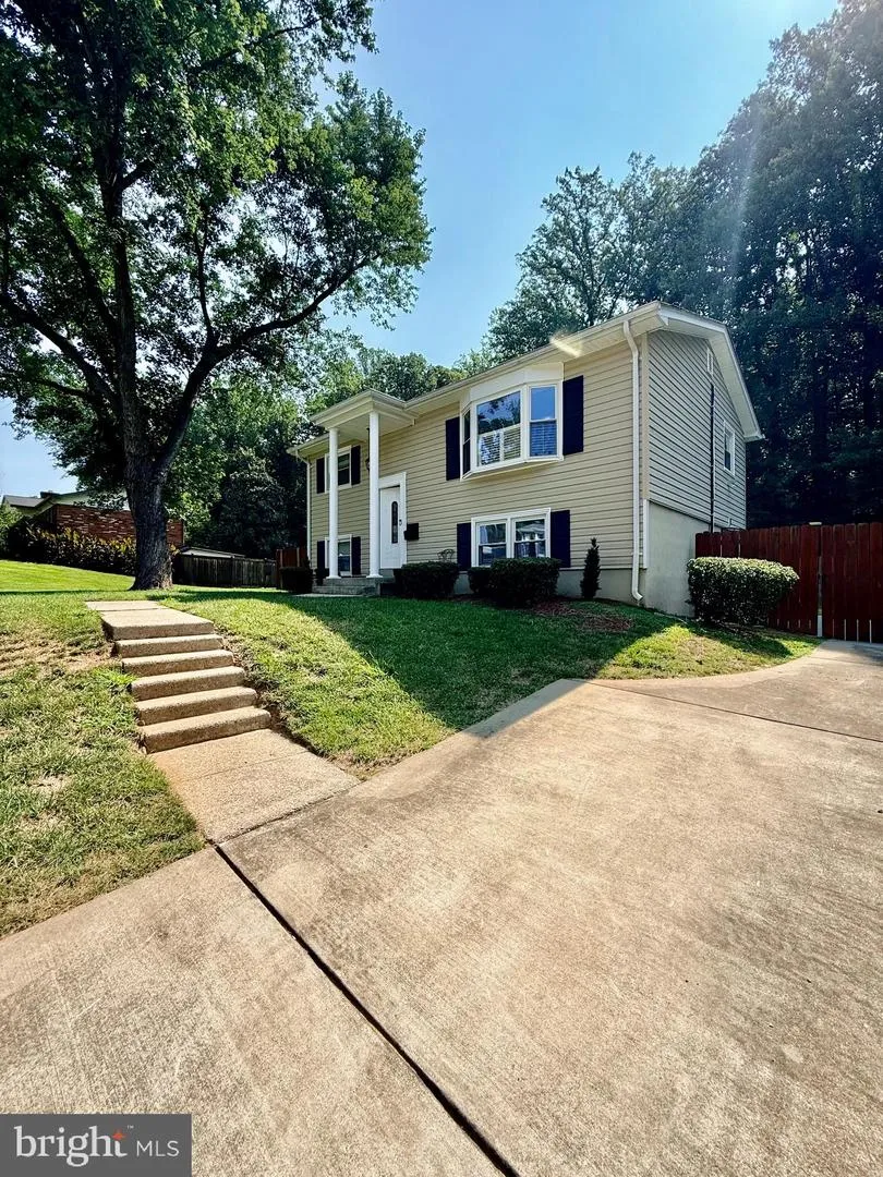 3931 FORESTDALE AVENUE Woodbridge, VA 22193