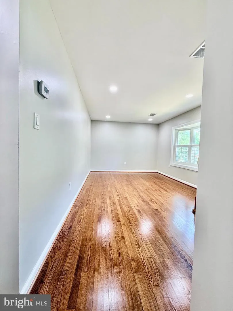 3931 FORESTDALE AVENUE Woodbridge, VA 22193