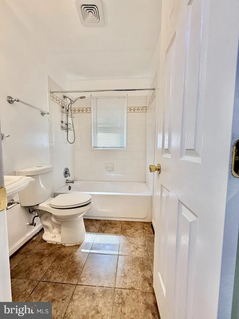 3931 FORESTDALE AVENUE Woodbridge, VA 22193
