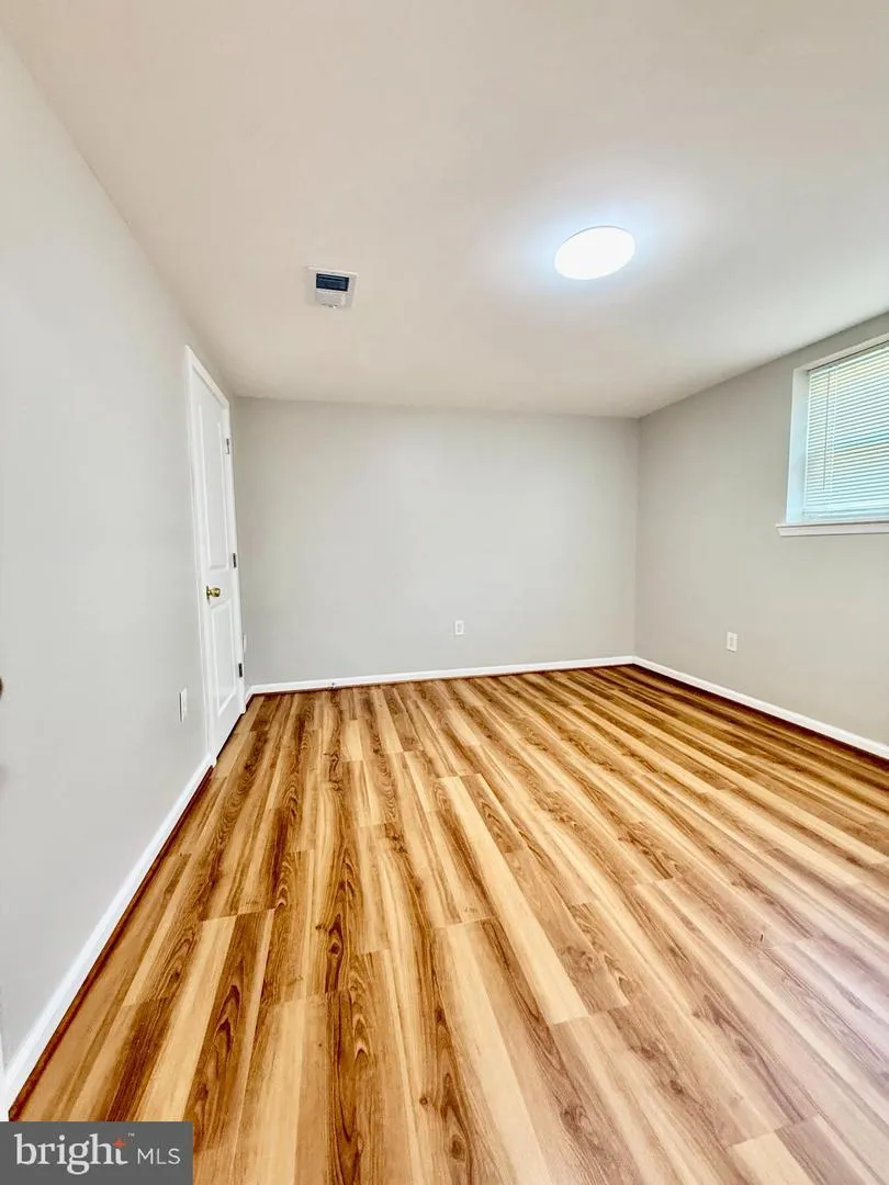 3931 FORESTDALE AVENUE Woodbridge, VA 22193
