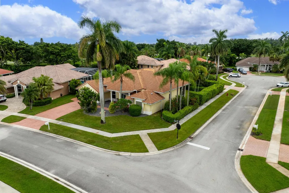 10582 MAPLE CHASE DRIVE Boca Raton, FL 33498