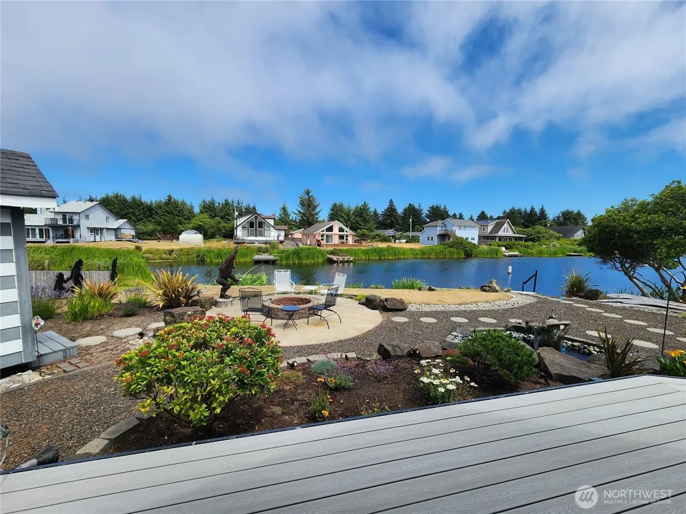 798 Cod Court SW Ocean Shores, WA 98569
