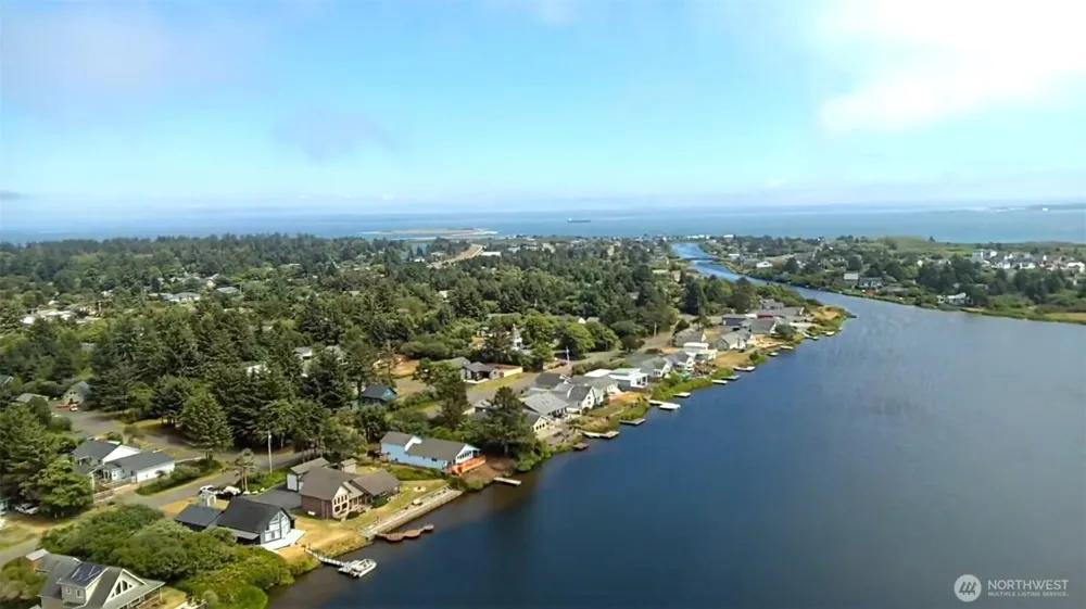 798 Cod Court SW Ocean Shores, WA 98569