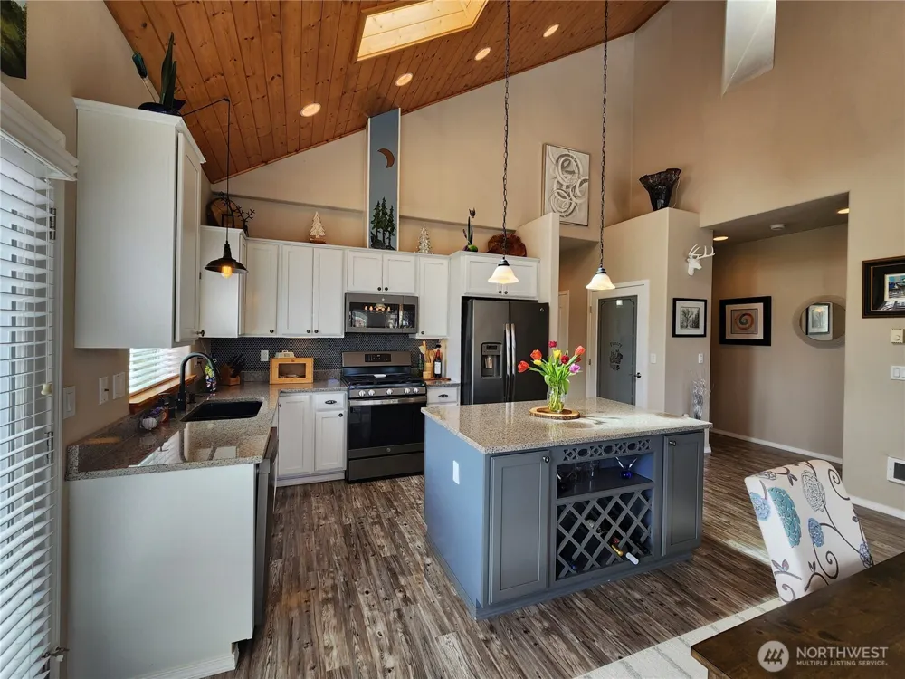 798 Cod Court SW Ocean Shores, WA 98569