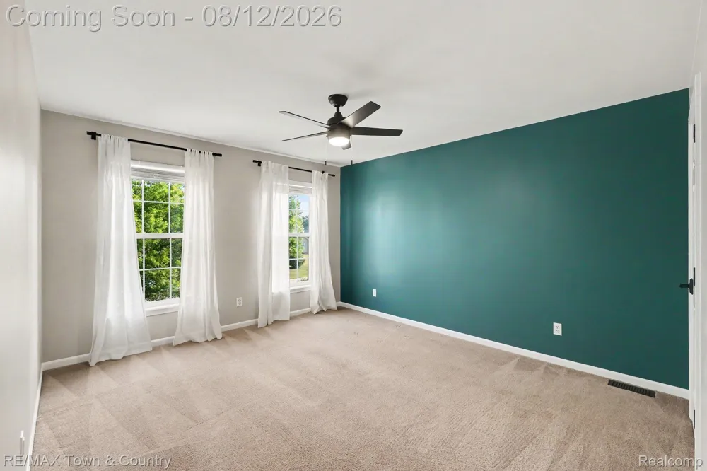 5048 Meadowbrook Lane Flushing Charter Township, MI 48433