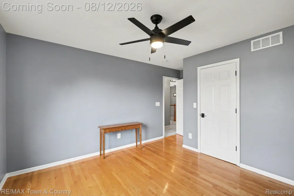 5048 Meadowbrook Lane Flushing Charter Township, MI 48433