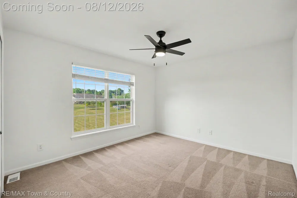 5048 Meadowbrook Lane Flushing Charter Township, MI 48433