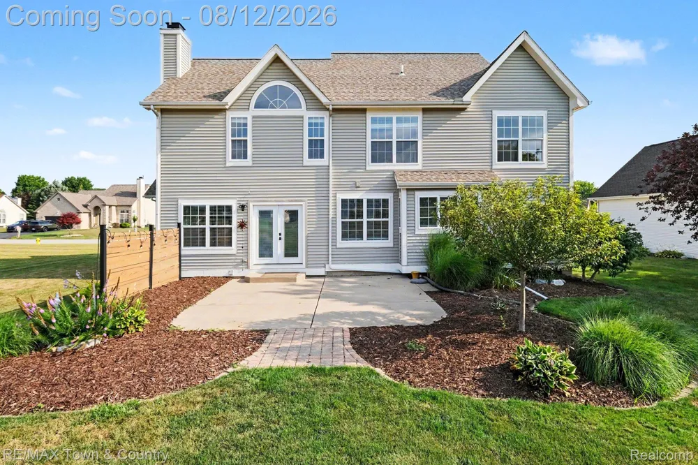 5048 Meadowbrook Lane Flushing Charter Township, MI 48433