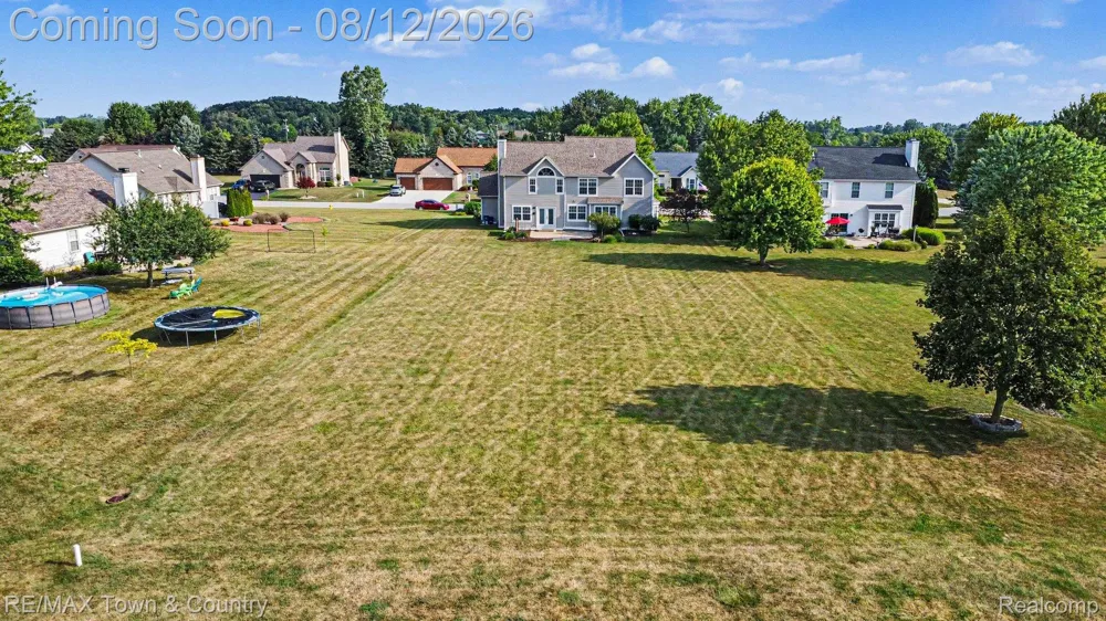 5048 Meadowbrook Lane Flushing Charter Township, MI 48433