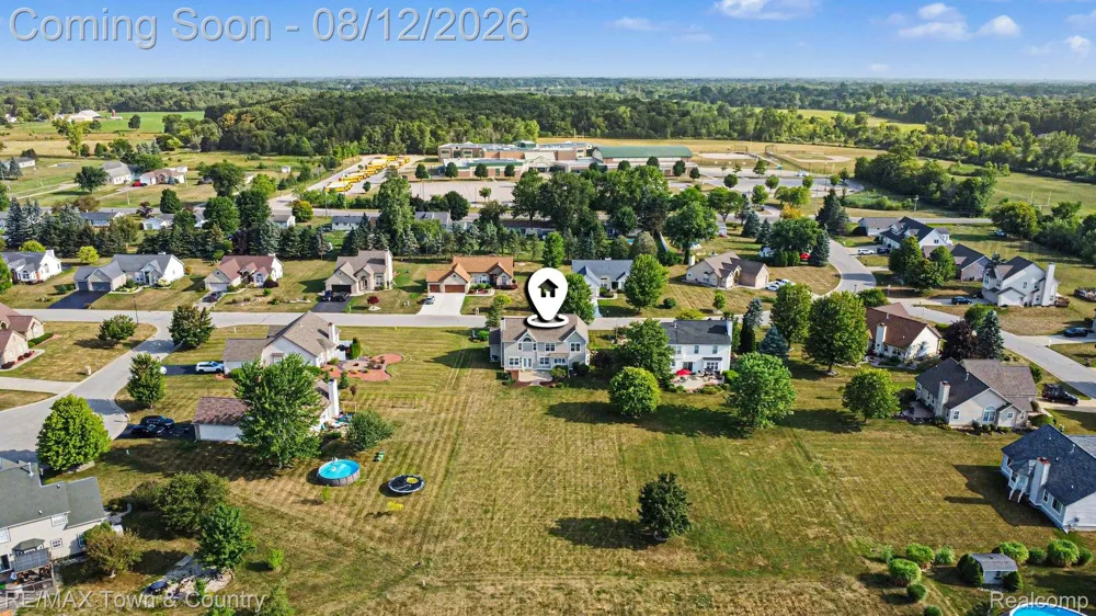 5048 Meadowbrook Lane Flushing Charter Township, MI 48433