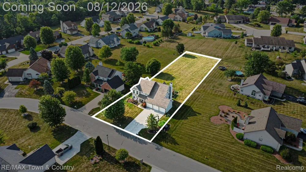 5048 Meadowbrook Lane Flushing Charter Township, MI 48433