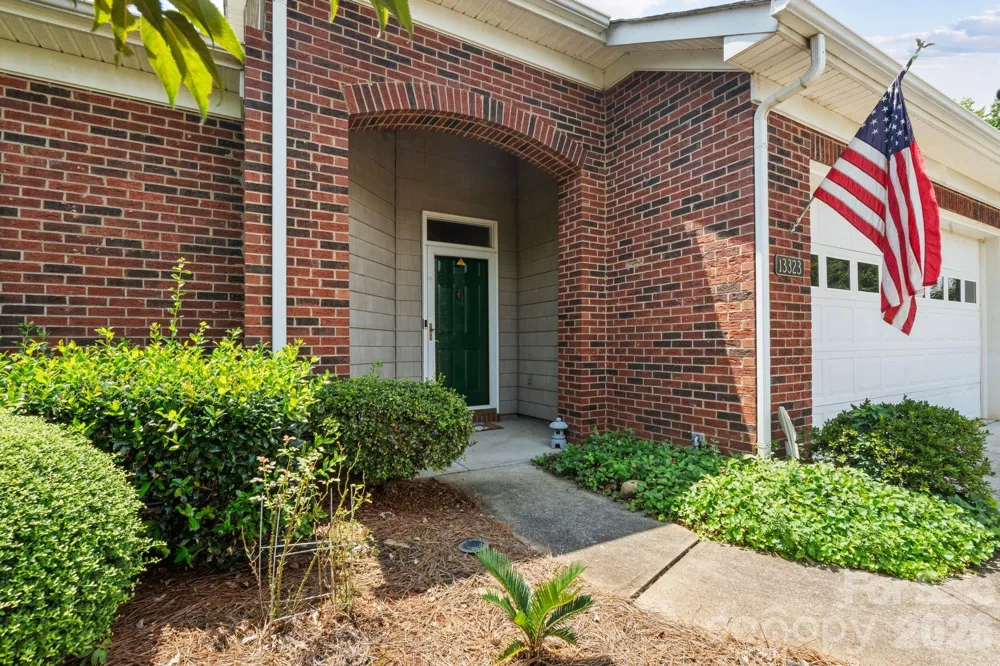 13323 Mint Lake Drive Matthews, NC 28105