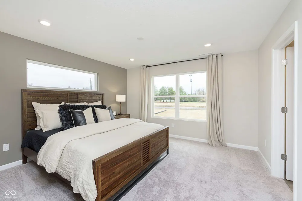 1922 Clearwater Drive Greenfield, IN 46140